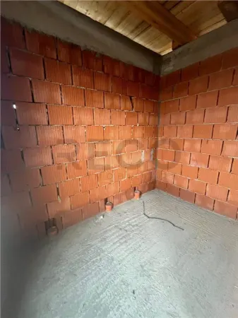 Casă 4 camere Paleu - poza 11