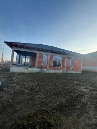 Casă 4 camere Paleu - poza 6