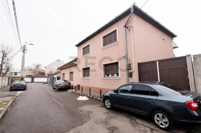 RECO Casa  cu 4 camere la 5 minute de centru -acces auto Oradea - Oradea