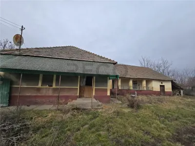 Casă 3 camere Boiu - poza 2