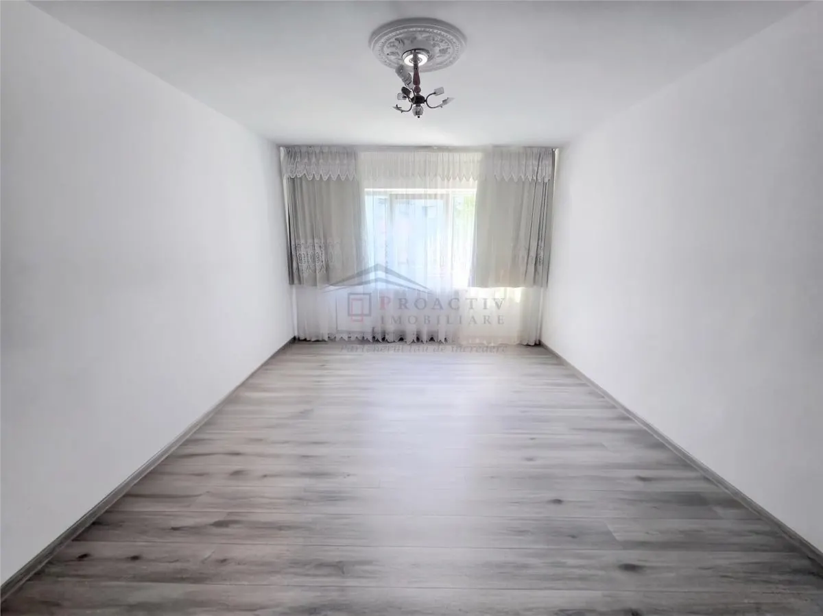 Apartament 3 camere Suceava - poza 1