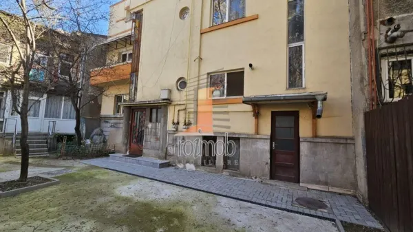 Apartament 3 camere București - poza 1