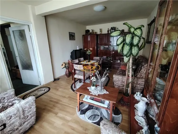 Apartament 4 camere Gheorgheni - poza 2