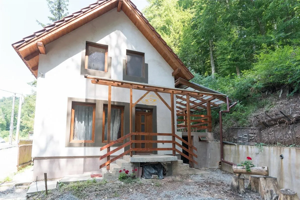 Casă 3 camere Sovata - poza 1