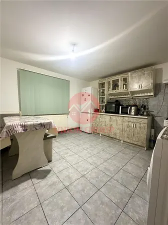 Casă 8 camere Valu lui Traian - poza 8