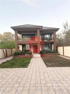 Casa de 300 mp, amplasata pe teren de 500 mp, Mamaia Nord - Mamaia-Sat