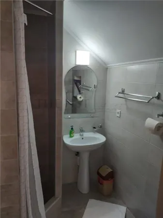 Hotel/Pensiune Crisan - poza 10