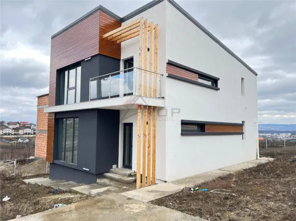 Casă 4 camere Iași - poza 1