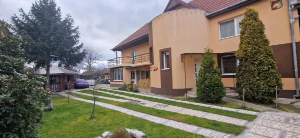 Casă 5 camere Alba Iulia - poza 1