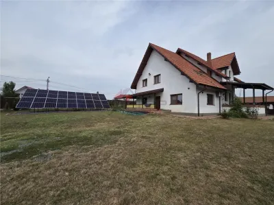 Casă 7 camere Voinești - poza 3