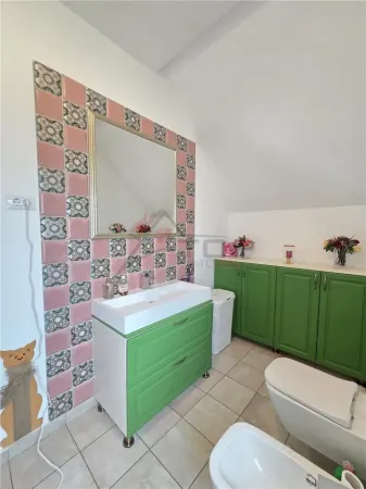 Casă 7 camere Voinești - poza 21