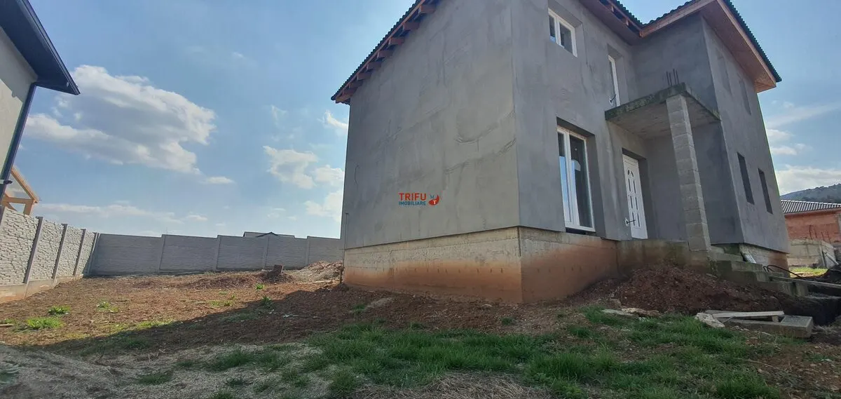 Casă 5 camere Alba Iulia - poza 1