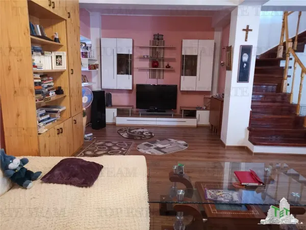 Apartament 4 camere 1 Decembrie - poza 1