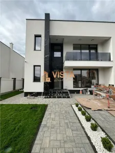 Casă 4 camere Sânpetru - poza 1