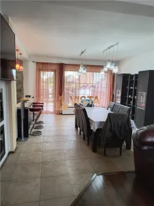 Vila deosebita in cartierul Florilor, Brasov - Brasov