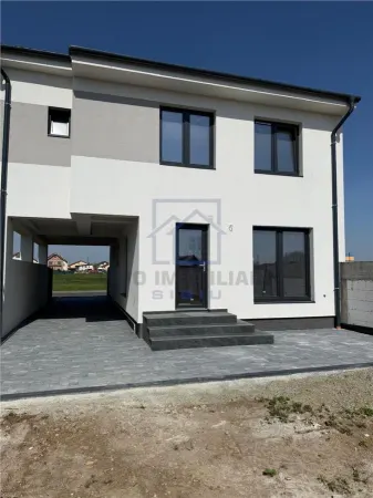 Casă 4 camere Sibiu - poza 1