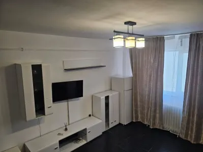 Garsoniera renovata in Astra, Brasov - Brasov