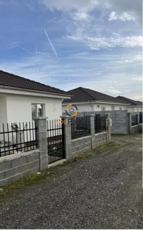 Casă 2 camere Sânandrei - poza 4