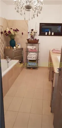 Casă 4 camere Otopeni - poza 4