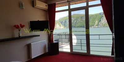 Hotel/Pensiune Dubova - poza 2