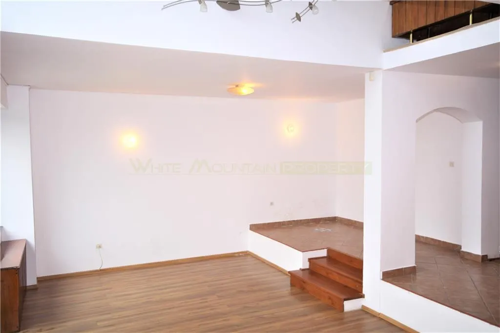Casă 8 camere Balotești - poza 1