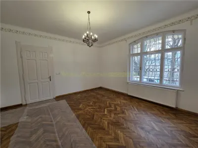 Apartament superb renovat in Centrul Istoric Brasov - Brasov
