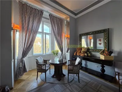 Garsoniera deosebita in Centrul Istoric Palatul Soarelui - Brasov