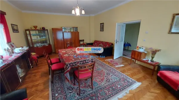 Casă 4 camere Botoșani - poza 8