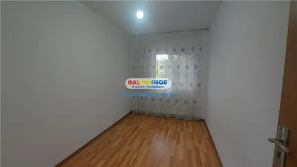 Apartament 3 camere Botoșani - poza 9