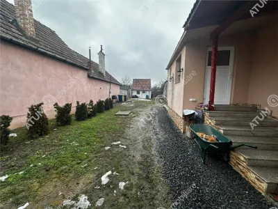 Casă 4 camere Cristian - poza 1