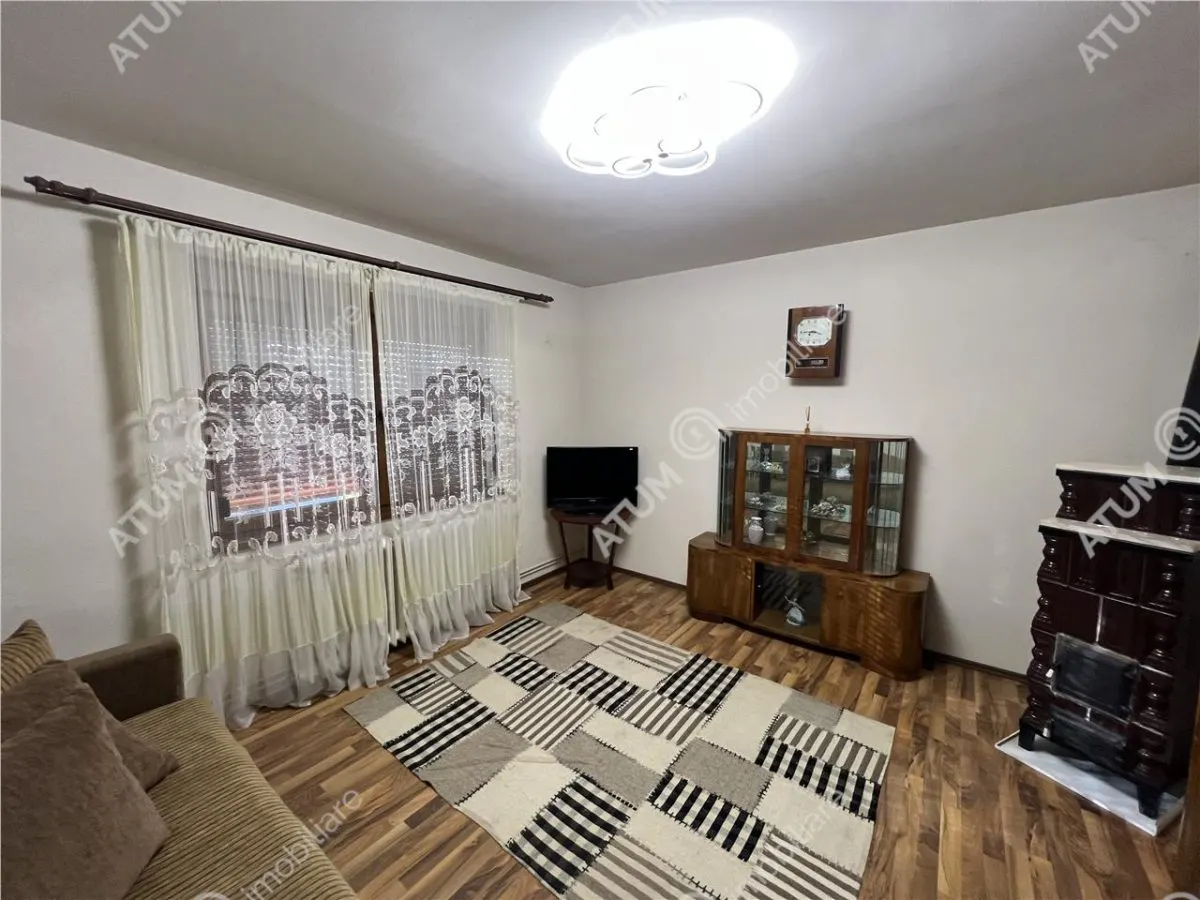 Casă 4 camere Sibiu - poza 1