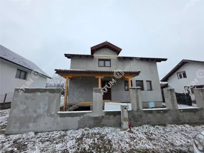 Casă 5 camere Cisnădie - poza 1