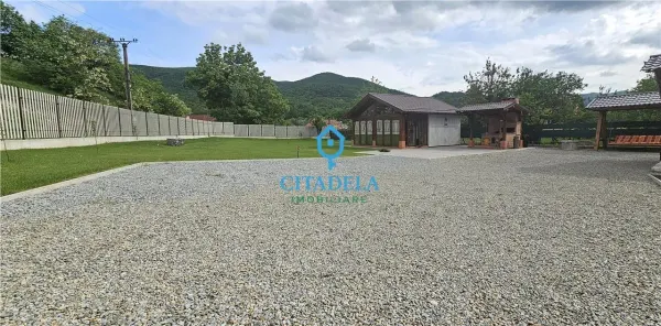 Casă 2 camere Ampoița - poza 8