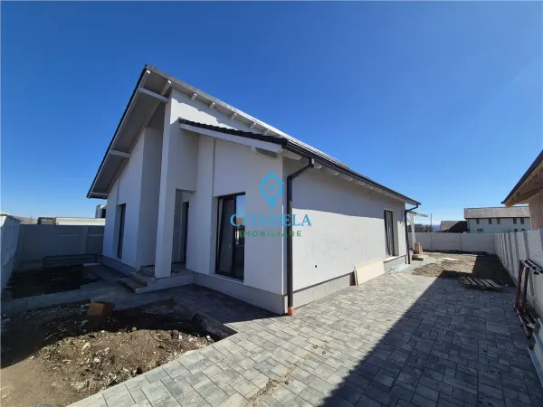 Casă 4 camere Alba Iulia - poza 1