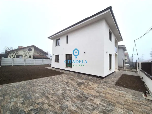 Casă 4 camere Alba Iulia - poza 1