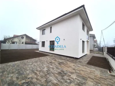 Casă 4 camere Alba Iulia - poza 1