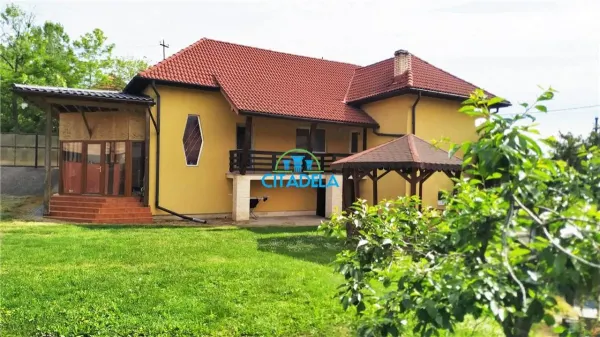 Casă 3 camere Alba Iulia - poza 1
