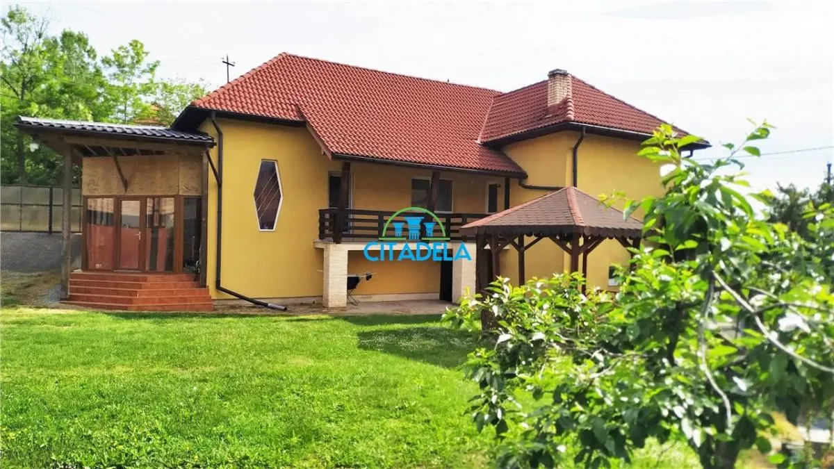 Casă 3 camere Alba Iulia - poza 1