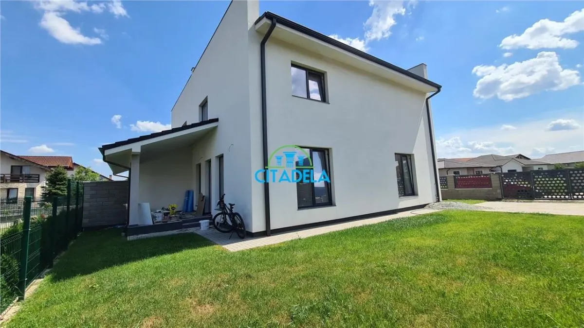 Casă 4 camere Alba Iulia - poza 1