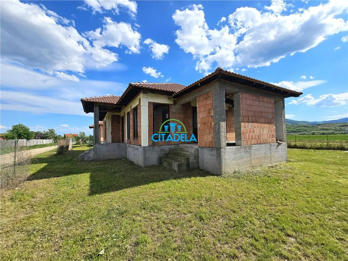 Casă 4 camere Alba Iulia - poza 1