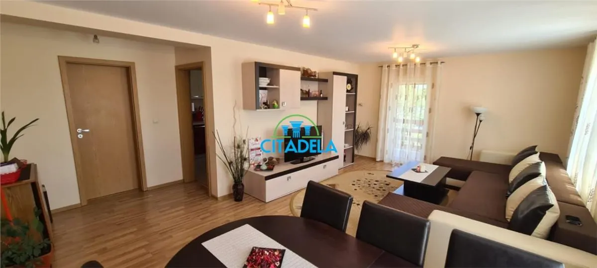 Apartament 4 camere Alba Iulia - poza 1