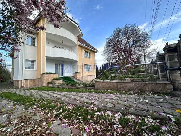 Casă 10 camere Târgu Neamț - poza 13