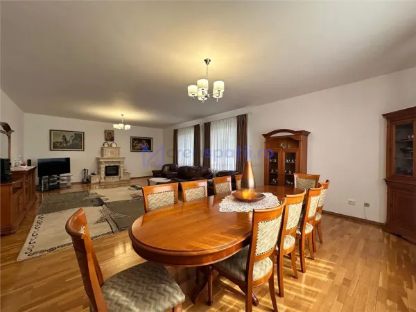 Casă 10 camere Târgu Neamț - poza 17