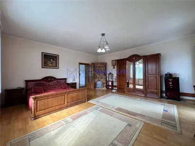 Casă 10 camere Târgu Neamț - poza 18