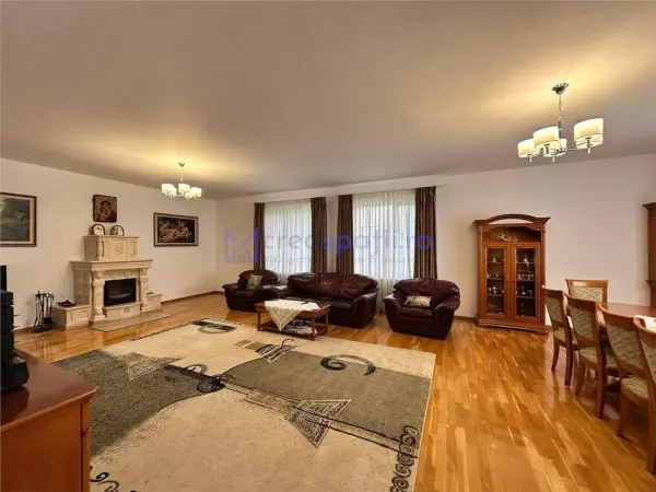 Casă 10 camere Târgu Neamț - poza 9