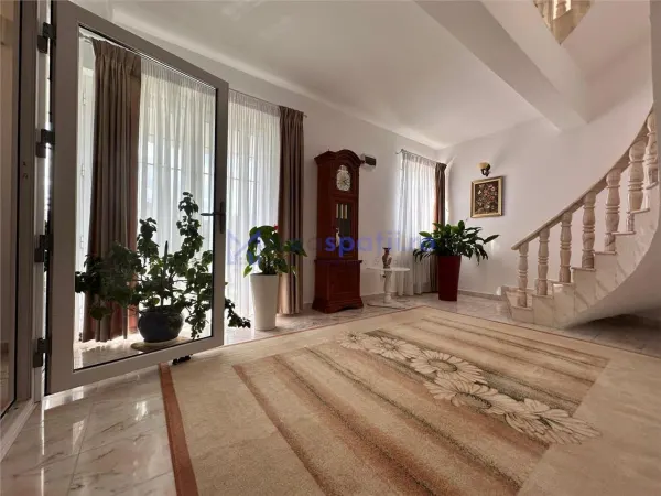 Casă 10 camere Târgu Neamț - poza 10
