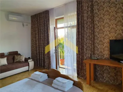 Casă 15 camere Arad - poza 2