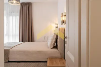 Apartament 3 camere de lux de vanzare in Adora Park - Arad