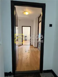 Apartament 3 camere Bacău - poza 3