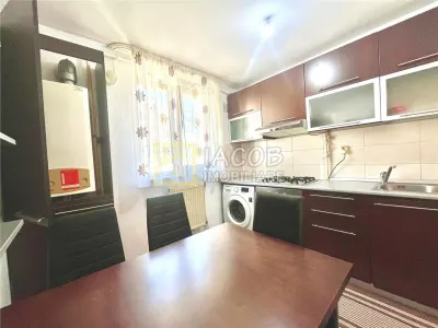 Apartament 3 camere Bacău - poza 2